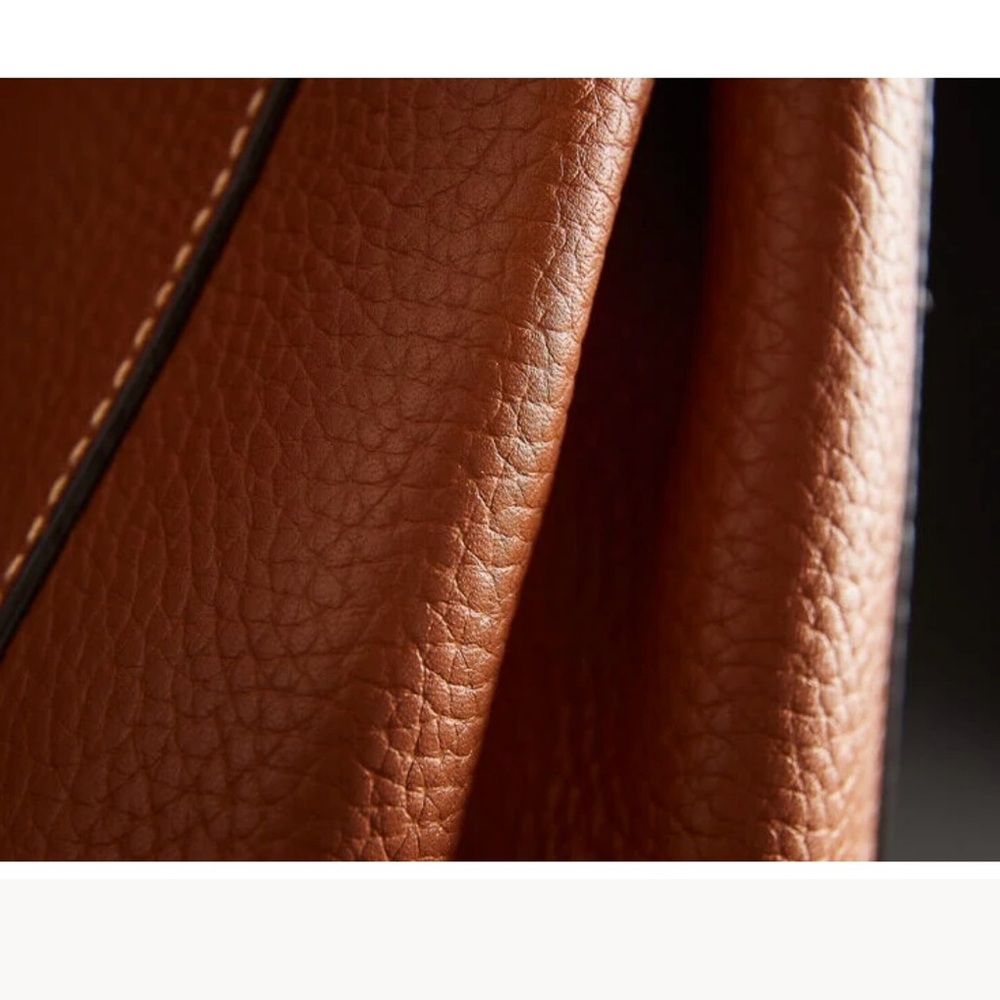 Dooney & Bourke Pebble Grain Leather Pocket Crossbody Bag In Coral w/dustbag - Picture 13 of 15